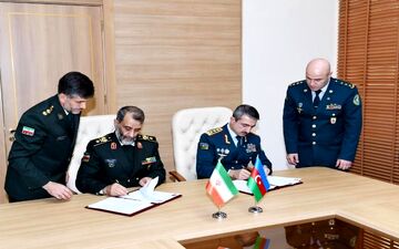  فرماندهان مرزبانی ایران و آذربایجان پروتکل همکاری امضا کردند