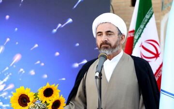 ایلام باید به عنوان قطب تولید عسل به جهان معرفی شود