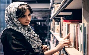 عکس هنری و جالبی که احسان کرمی از پریناز ایزدیار گرفت