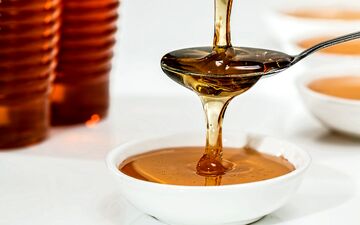 عسل‌درمانی کنید