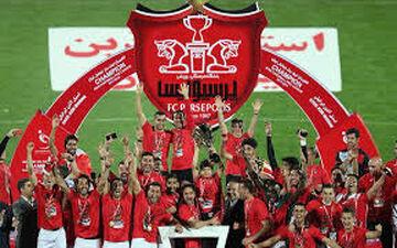 جشن قهرمانی پرسپولیس در یکی از رستوران‌های مدرن تهران