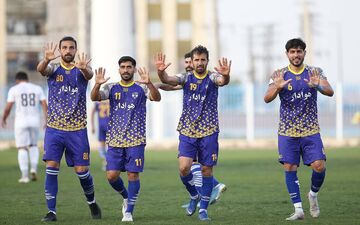 تیم رضا عنایتی دوباره مدعی صعود شد