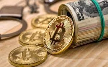  2نگاه درباره آینده بیت کوین 