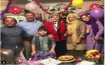 تصویری از جشن تولد شبنم قلی خانی در پشت صحنه یک سریال (عکس)