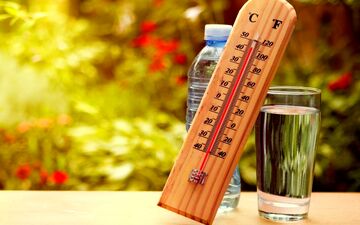 بدترین نوشیدنی ‌ها برای مصرف در هنگام گرمازدگی
