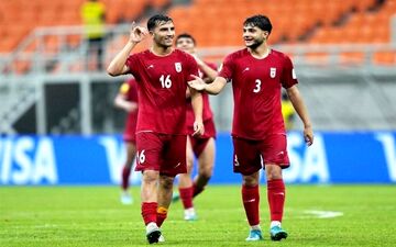 استقلال یک بازیکن جوان گرفت