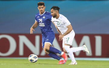 پرسپولیس با آرامش به کارش ادامه می‌دهد اما استقلال همچنان دنبال منابع مادی می‌گردد