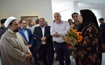 نمایشگاه عکس و نقاشی با عنوان تا ثریا