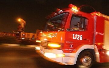 آتش‌سوزی در انبار مملو از لوازم خانگی در جنوب تهران 