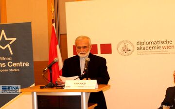  خرازی:توان موشکی ایران دفاعی و غیرقابل مذاکره است