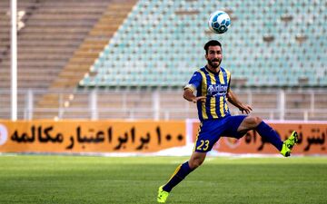 برای آمدن به پرسپولیس رضایت نامه ام را میگیرم