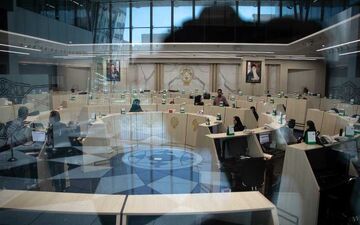 پیش بینی بورس فردا ۱۶ بهمن ۱۴۰۰