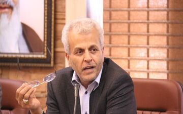 الزامات تحقق جهش تولید/ دانش جعفری: باید چرخه نفت در اقتصاد کشور را تغییر دهیم
