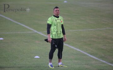 حامد لک،آماده برای کلین شیت