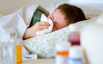 علائم آنفولانزا را بشناسید/ چه زمانی به پزشک مراجعه کنم ؟
