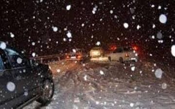آزادراه تبریز - زنجان به علت کولاک مسدود شد