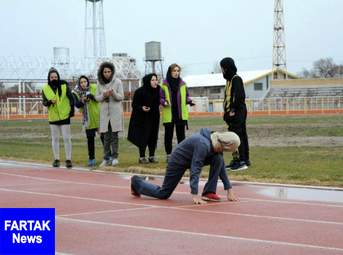 رقابت دو و میدانی‌کاران بانوی کرمانشاهی در یک هوای سرد برفی