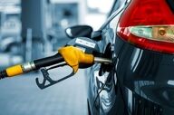 کاهش ۴۰ درصدی مصرف بنزین؛ واقعیت آماری یا یک شایعه داغ؟