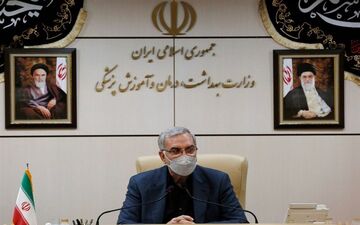 وزیر بهداشت: شرط ورود دانشجویان به کلاس‌ها باید کارت واکسن باشد