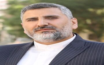  ارتش ولایی افتخار ملت و اقتدار نظام 