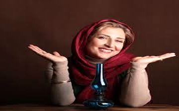 تیپ و ژست جالب مرجانه گلچین با شیطنت کودکی! (عکس)