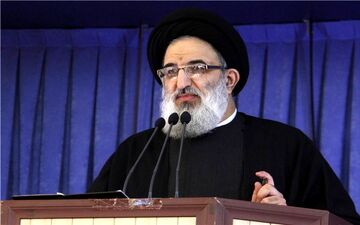 امام جمعه کرج: یمنی‌ها با اقدامات خود استکبار را تحقیر کردند