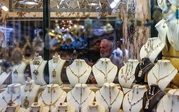 سرقت مسلحانه از یک طلا فروشی در استان خراسان رضوی؛ سارقان ۱.۵ کیلوگرم طلا به سرقت بردند