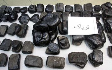  انهدام 2 باند و دستگیری 5 قاچاقچی در کرمانشاه