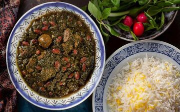 راز پخت قورمه سبزی مجلسی با ۱۰ ترفند طلایی