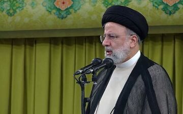 رئیسی: رشد نقدینگی، نشانه رشد اقتصادی است! / اقتصاددانان: کرکره دانشکده‌های اقتصاد را پایین بکشید!