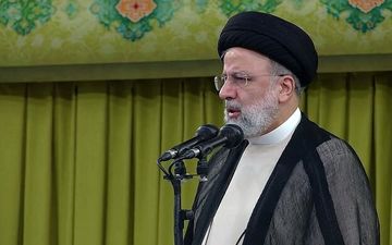 رئیسی: رشد نقدینگی، نشانه رشد اقتصادی است! / اقتصاددانان: کرکره دانشکده‌های اقتصاد را پایین بکشید!