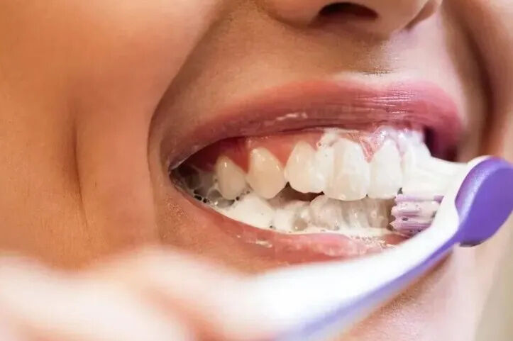اول مسواک یا اول صبحانه؟ اشتباهی که بسیاری از افراد مرتکب می‌شوند