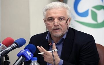 مشکلی در تأمین داروی بیماران کرونایی و خاص نداریم/ در روزهای آینده از واردات ماسک بی‌‌نیاز می‌‌شویم
