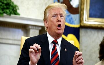 دادگاه عالی آمریکا فرمان «ممنوعیت سفر» ترامپ را تأیید کرد