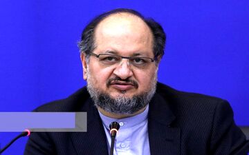 وزیر تعاون پیش از خطبه‌های نماز جمعه تاکید کرد: اصلاح نظام دستمزد را جدی بگیرید