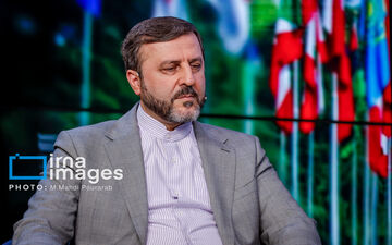 غریب‌آبادی: تکرار اشتباهات آمریکا پیامدهای جهانی به دنبال خواهد داشت