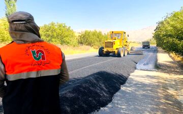 اجرایی عملیات بهسازی و روکش آسفالت محورهای مواصلاتی استان کرمانشاه