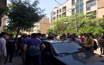 واکنش مدیران پرسپولیس به تجمع هواداران؛ تماس با نیروی انتظامی