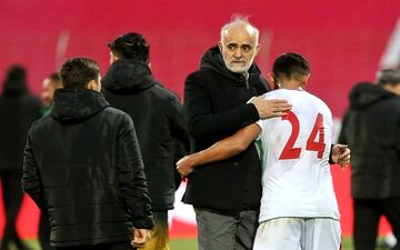 نبی: هتل و زمین تمرین تیم ملی در قطر مناسب نبود/ دوستان قبلی در فدراسیون باتجربه عمل نکردند.