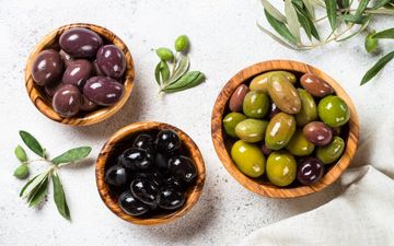 چطور تلخی زیتون را بگیریم؟