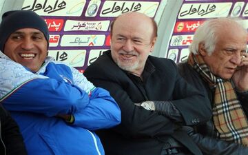 
رقبا درصدد تضعیف و تخریب استقلال هستند/ فوتبال روزهای خوب، بد، تلخ و شیرین دارد