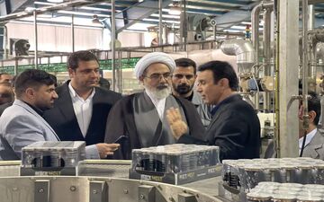 بازدید رئیس سازمان قضایی نیروهای مسلح از واحد‌ تولیدی کوشاب غرب / کوشاب غرب یکی از پنج شرکت تولید نوشیدنی برترکشور