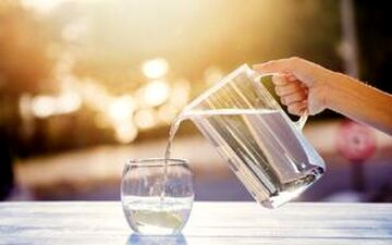 قتل به‌دلیل خوردن آب از پارچ بدون لیوان