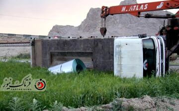 باریکی جاده زیبا شهر به مبارکه حادثه آفرید+تصاویر 