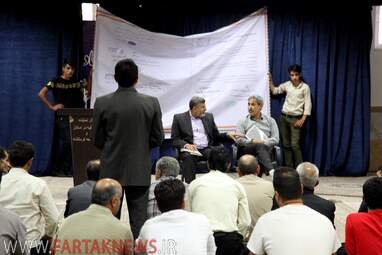 تجمع اهالی روستای ده‌کبود در بیت امام جمعه کرمانشاه و پیگیری  دکتر علیرضا شهرستانی به روایت تصویر