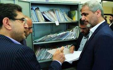 بازدید سرزده دادستان تهران از دادسرای ناحیه ۱۴ محلاتی