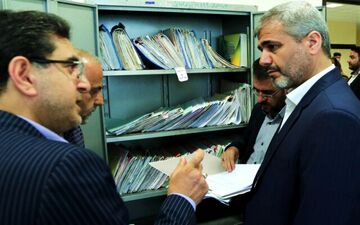 بازدید سرزده دادستان تهران از دادسرای ناحیه ۱۴ محلاتی