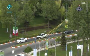 ورود هاشمی طبا به سازمان صدا و سیما + تصاویر