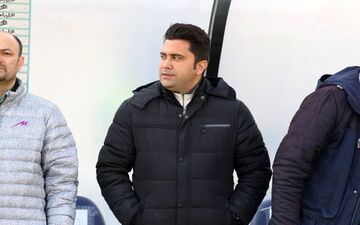 اخباری: استقلالی‌ها بهانه‌گیری نکنند/ مصاف تیم ۳۰۰ میلیاردی و ۲ هزار میلیادی بود