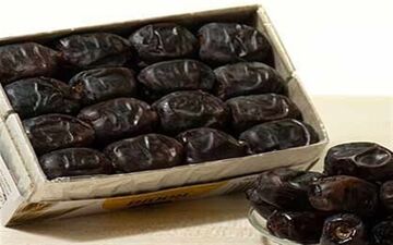توزیع خرما با نرخ مصوب در میادین میوه و تره بار تا ۱۳ فروردین 